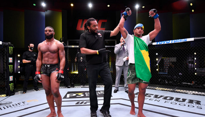 Бернс решением судей победил Вудли в главном поединке UFC Fight Night 176