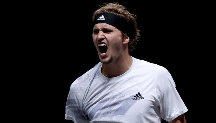 Зверев стал победителем второго турнира в Кельне - ATP
