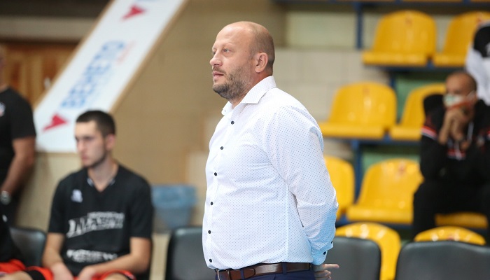 Міхельсон - про COVID-19: "Четвертий день висока температура. Все тіло ломить, кашель розриває груди» - Суперліга