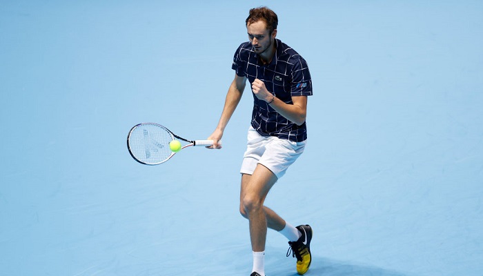 Медведев обыграл Джоковича во втором матче Итогового турнира - ATP