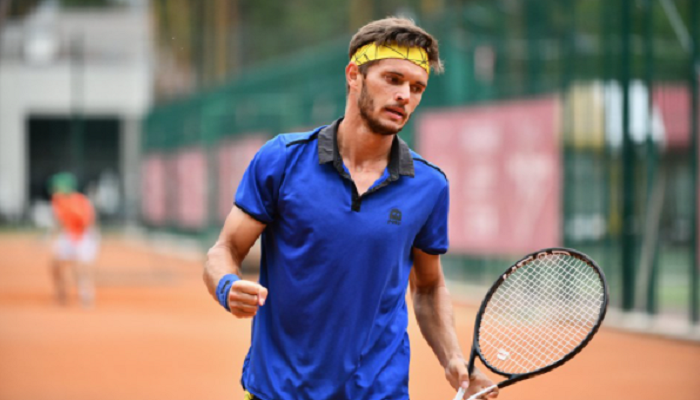 Орлов покинув турнір в Оейраші - ATP