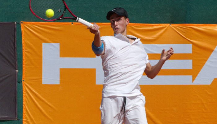 Кравченко вилетів у першому раунді турніру в Польщі - ATP