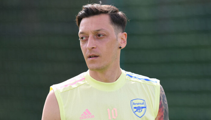 Озіл попрощався з гравцями та працівниками Арсеналу - Чемпіонат Англії