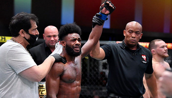 Стерлінг відібрав титул Яна на UFC 259 завдяки дискваліфікації суперника - MMA