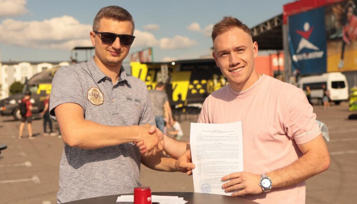 Верес подписал экс-полузащитника Карпат Клеца - Чемпионат Украины