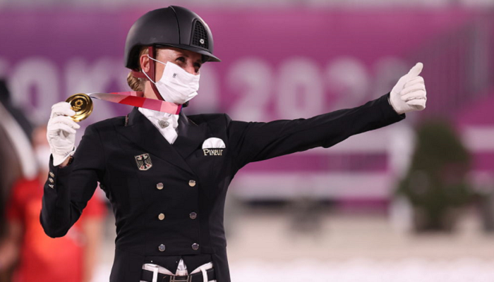 Німкеня Бредов-Верндль виграла золото Олімпіади в кінному спорті в виїздці - Олімпіада-2020