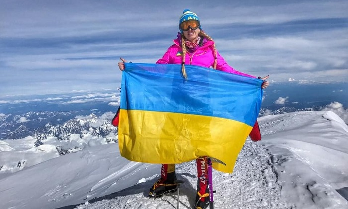 Українка підкорила найнебезпечнішу гору в світі