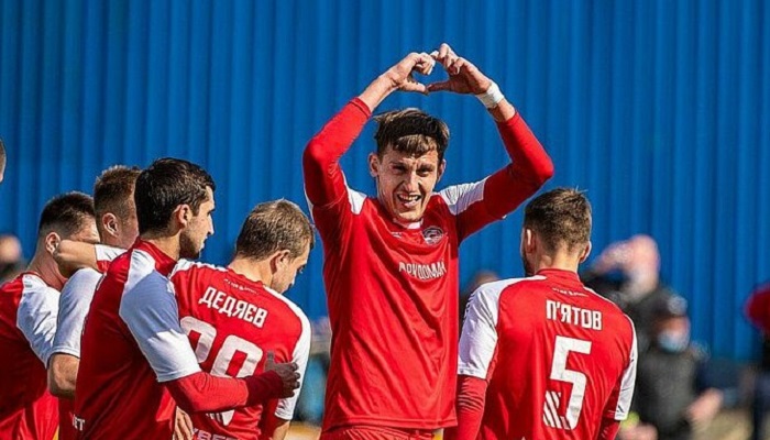 Экс-нападающий Кривбасса Черний может перейти в Оболонь - Первая лига Украины