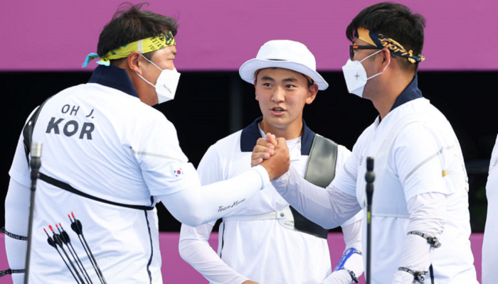Южная Корея выиграла мужской турнир по стрельбе из лука на Олимпиаде - Олимпиада 2020