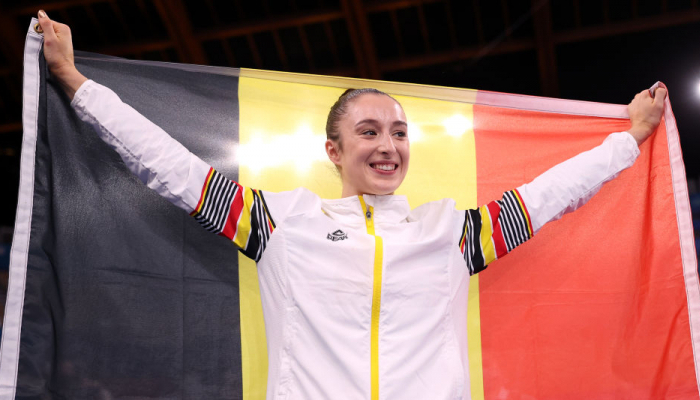Бельгійка Дерваль виграла золото Олімпіади у вправах на різновисоких брусах - Олімпіада-2020