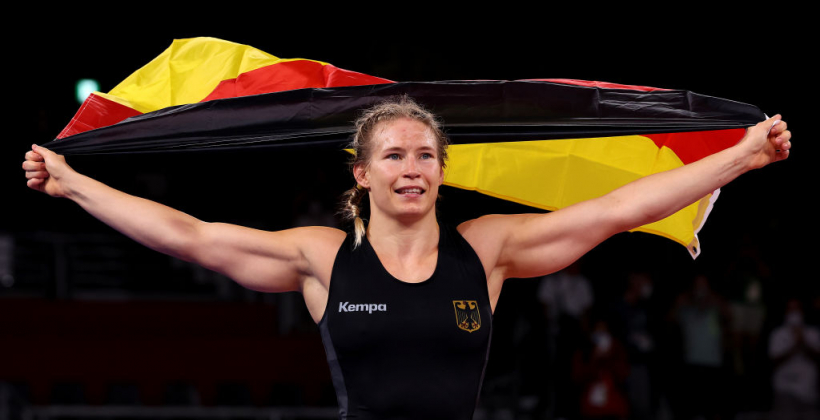 Німкеня Роттер-Фоккен стала олімпійською чемпіонкою в боротьбі у ваговій категорії до 76 кг - Олімпіада-2020