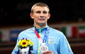 Хижняк нокаутом проиграл в финале Олимпийских игр и выиграл серебро