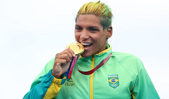 Кунья з Бразилії виграла золото Олімпіади у плаванні на відкритій воді на 10 км - Олімпіада-2020