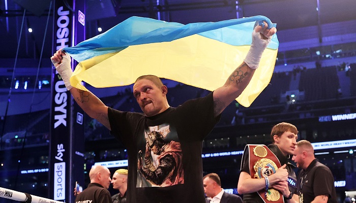 Красюк: Усик будет драться за всю Украину в реванше с Джошуа - Бокс