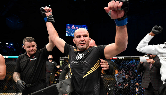 Тейшейра задушливим прийомом переміг Блаховича і став новим чемпіоном UFC у напівважкій вазі - MMA