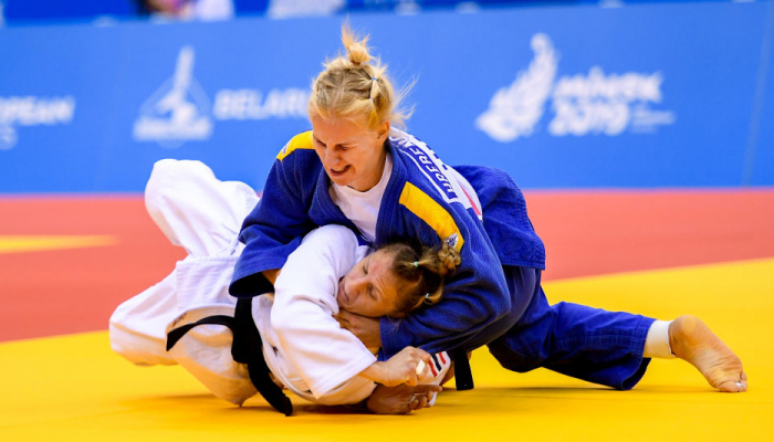 Украинка Гребеножко выиграла золото чемпионата мира по самбо - Боевые искусства