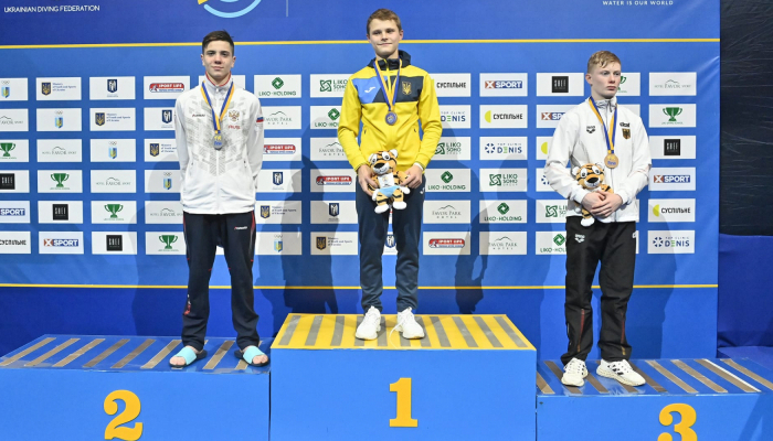Украинец Середа выиграл золото юниорского ЧМ по прыжкам в воду - Прыжки в воду