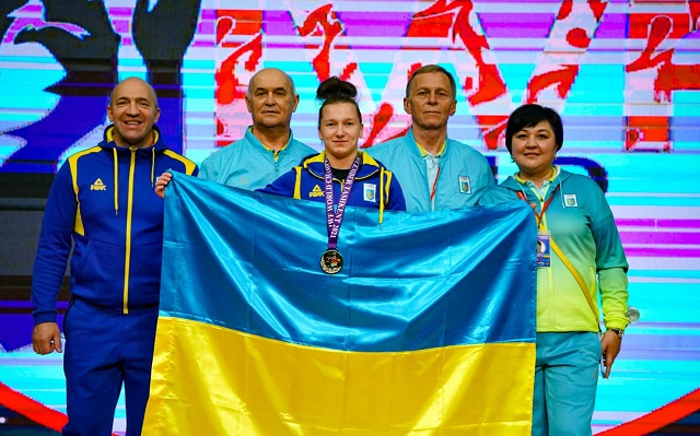 Украинка Гангур завоевала золото чемпионата мира по тяжелой атлетике