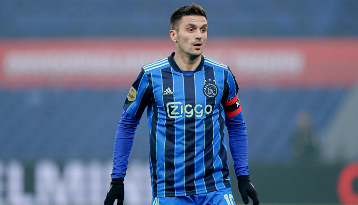 Тадич признан игроком года в Сербии. Новости футбола