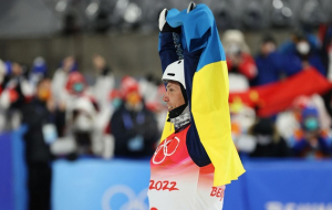 Серебро Абраменко, Паралимпиада с мыслями о войне, Месси с Кубком мира, прощания Федерера и Уильямс, встреча Усика и Фьюри