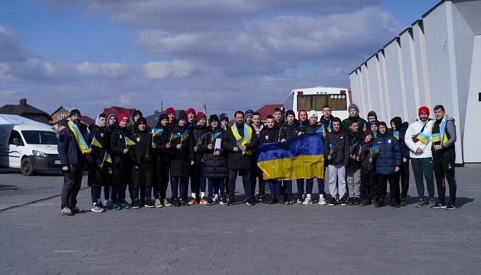 УАФ вывезла детско-юношеские команды из Украины в Венгрию, Хорватию и другие страны - Футбол