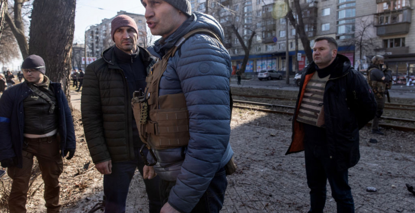 Виталий Кличко: Володя об этом никогда не скажет, но я могу сказать, что сотни миллионов евро привлечены благодаря брату - Бокс