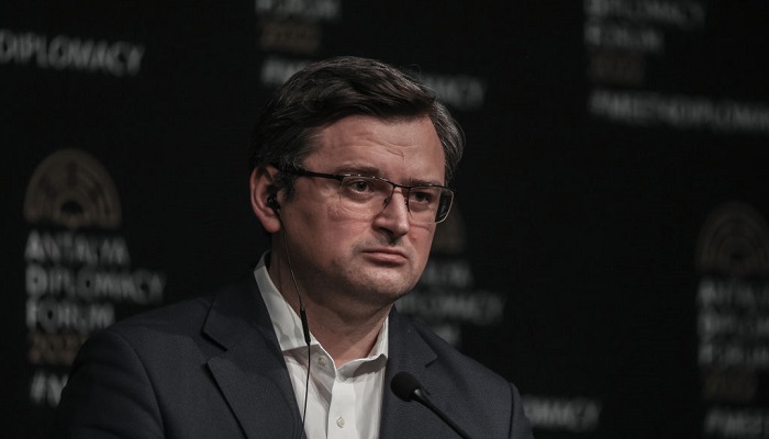 Глава МИД Украины призвал спортсменов высказать свою позицию, президент НОК не исключает возможность бойкота Игр в случае допуска россиян