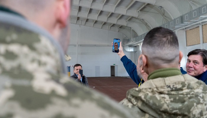 Лидеры сборной Украины пообщались с военными в Житомире - Чемпионат мира-2022