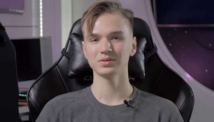 Virtus.pro расторгла контракт с игроком Pure. Он нарисовал букву "Z" на мини-карте во время игры (видео) - Киберспорт