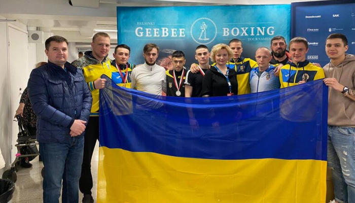 Украинские боксеры провели акцию протеста на юниорском чемпионате Европы - Бокс