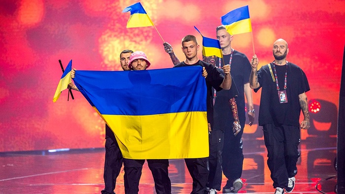 Зеленський: Дякую за перемогу Kalush Orchestra та всім, хто віддав за нас свої голоси. Впевнений, не за горами наш переможний акорд у битві з ворогом. Евробачення