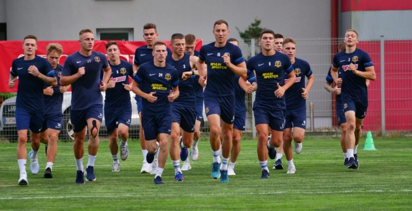 СК Дніпро-1 з гравцями Металіста у складі знищив Чарду в спарингу, забивши супернику 14 м'ячів - Чемпіонат України