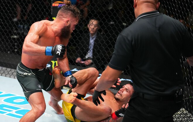 Фізієв нокаутував дос Аньоса і переміг у головному бою UFC on ESPN 39 - MMA