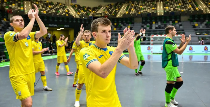 Збірна України U-19 з футзалу зіграла внічию з Іспанією у третьому матчі на Євро-2022 - Футзал