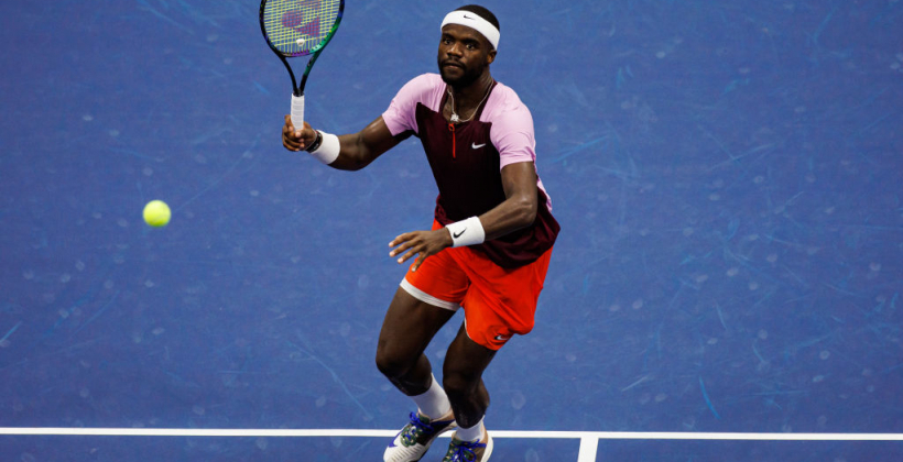 Тиафо вышел в четвертьфинал US Open, обыграв второго сеяного Надаля - US Open