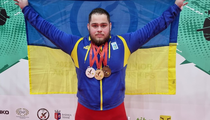Українець Бурбала виграв золото на молодіжному чемпіонаті Європи з важкої атлетики - Важка атлетика