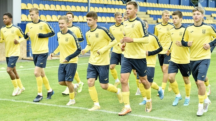 Сборная Украины U-17 сыграла вничью с Боснией и Герцеговиной и заняла первое место в квалификационной группе Евро-2023 - Футбол