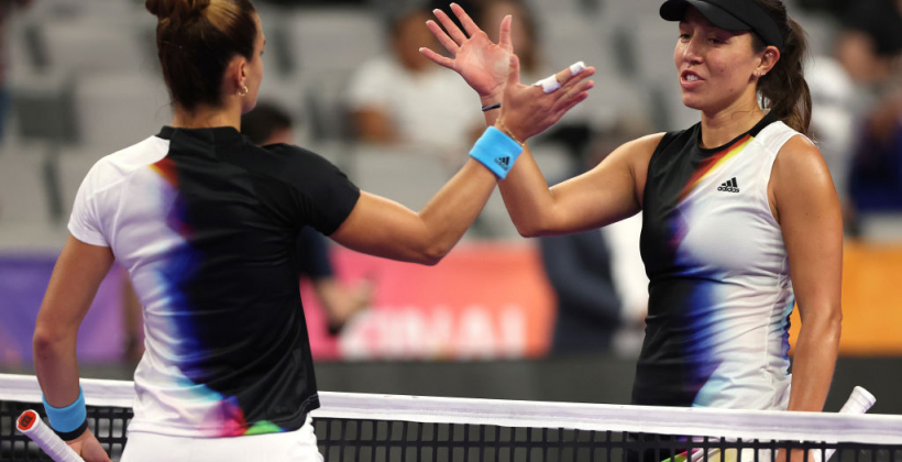 Саккари и Соболенко выиграли поединки в первый день Итогового турнира WTA - Теннис