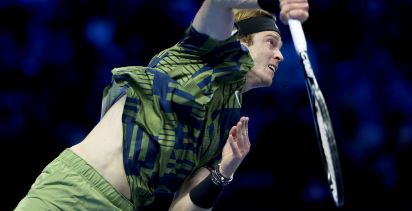Рублев обыграл Медведева в первом матче Красной группы Итогового турнира ATP - Теннис