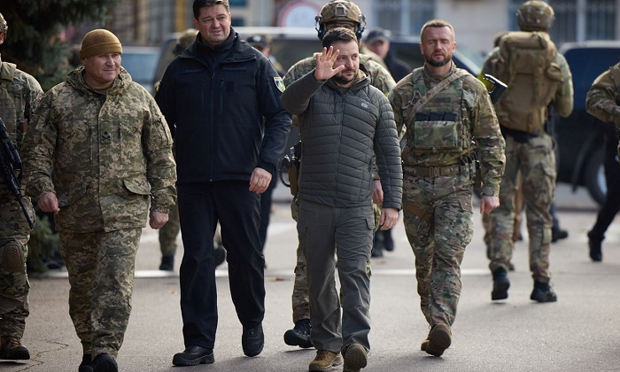 Херсон – це Україна. Над звільненим містом офіційно підняли український прапор (відео)