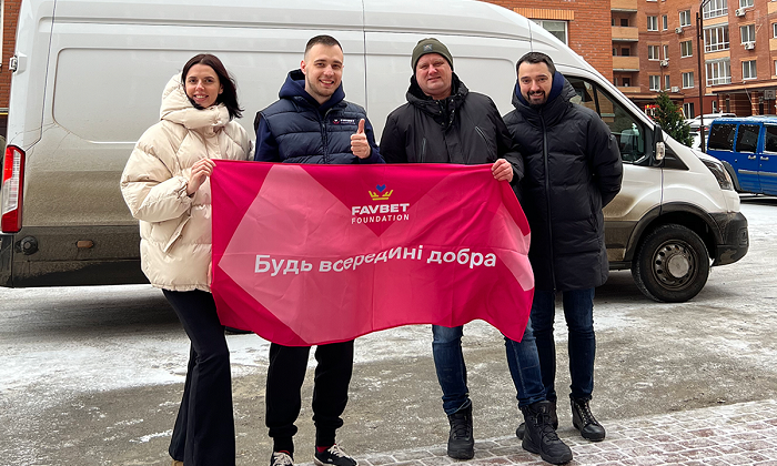 Favbet Foundation передав комп’ютерну техніку на звільнену Херсонщину та в інші регіони