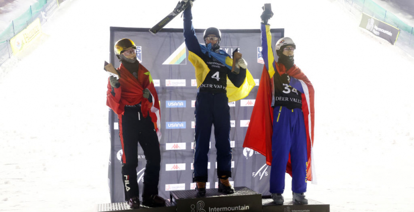Украинец Котовский выиграл золото этапа Кубка мира по лыжной акробатике в Дир-Вэлли (видео) - Зимние