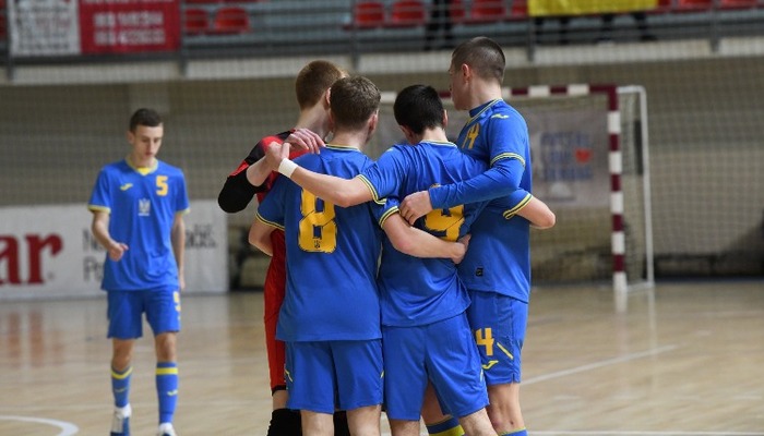 Збірна України U-19 з футзалу вийшла у фінальний раунд Євро-2023 - Футзал