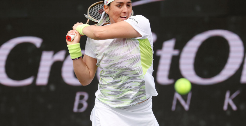 Жабер обыграла Бенчич и выиграла турнир WTA в Чарльстоне - WTA