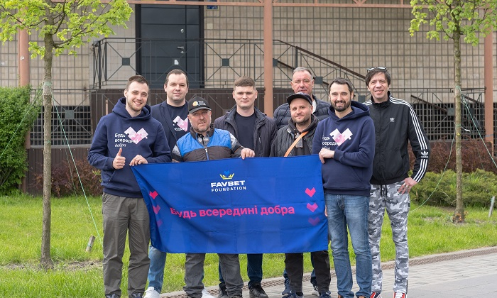 Favbet Foundation передав 85 комп'ютерів Бучанській міській раді