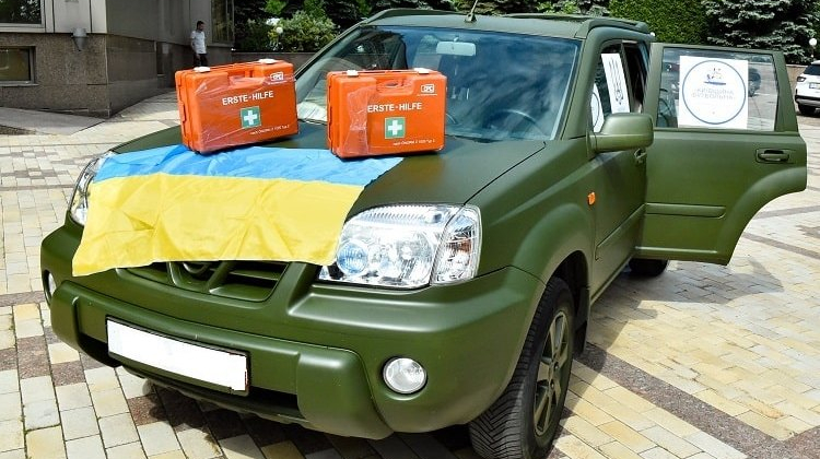 Игроки и тренеры молодежной сборной Украины приобрели авто для воинов ВСУ - Другая сторона