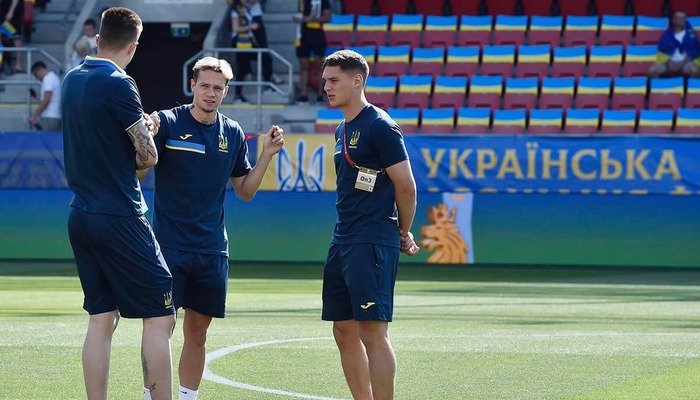 Мудрик, Ванат, Трубин и Судаков прибыли в лагерь молодежной сборной Украины - Футбол