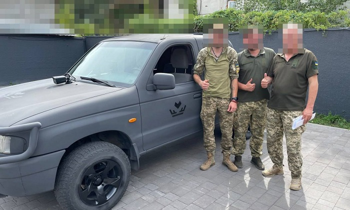 Три позашляховики, FPV-дрони та протидронні системи: Favbet Foundation продовжує підтримувати ЗСУ