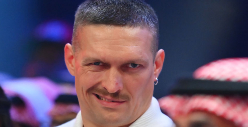 Папа Римский благословил и подписал специальный пояс WBC, который разыграют Усик и Фьюри - Бокс