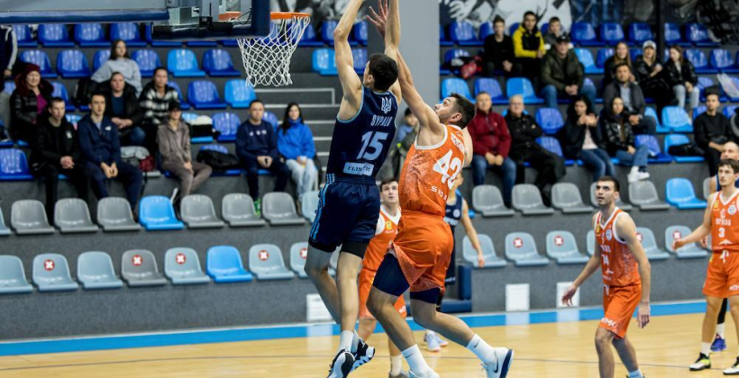Днепр уверенно переиграл Кривбасс в матче ровенского бабла Суперлиги FAVBET - Суперлига